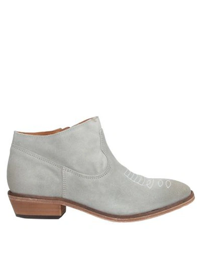 Shop Catarina Martins Ankle Boot In Light Grey