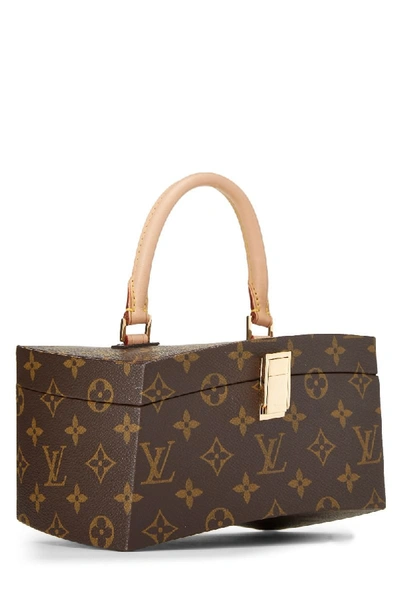 Louis Vuitton - Shaken with a Twist. The Twisted Box by Frank