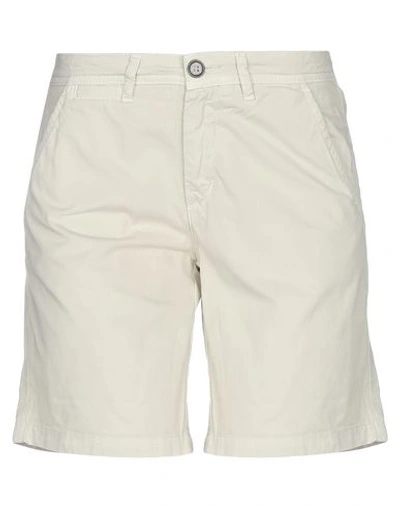 Shop Fred Perry Shorts & Bermuda Shorts In Ivory