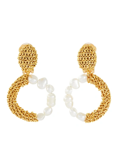 Shop Oscar De La Renta Glass Pearl Chain Contrast Hoop Clip Earrings In Metallic