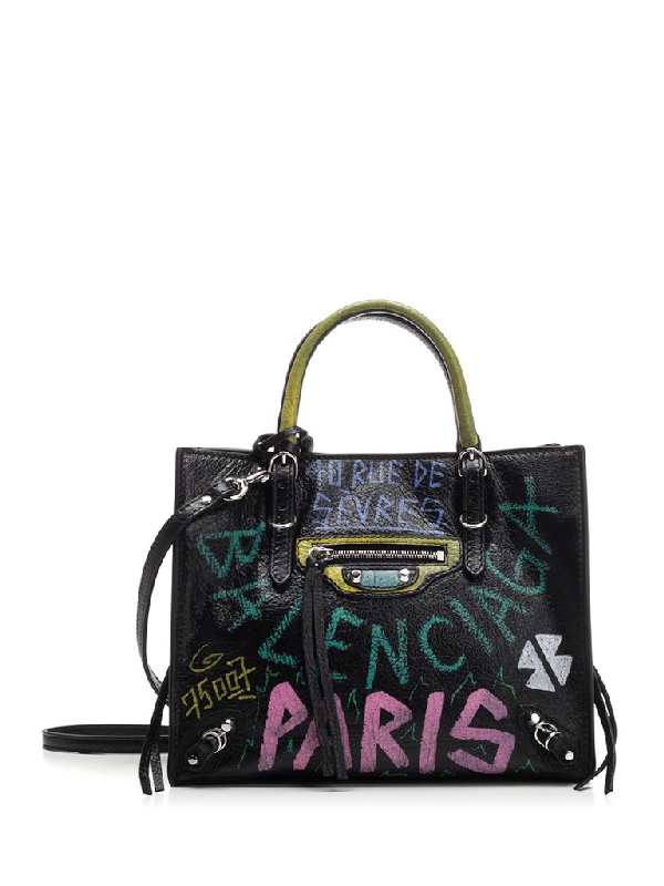 balenciaga papier graffiti