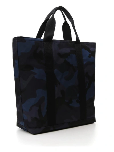 Shop Valentino V Ring Camouflage Print Tote Bag In Blue