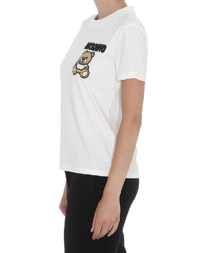 Shop Moschino Teddy Patch T In White