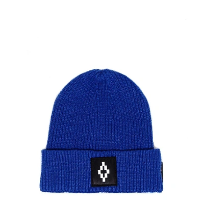 Shop Marcelo Burlon County Of Milan Logo Patch Ribbed Beanie In Blue