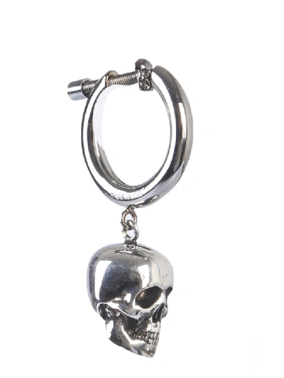 Shop Alexander Mcqueen Single Skull Earring In Silver