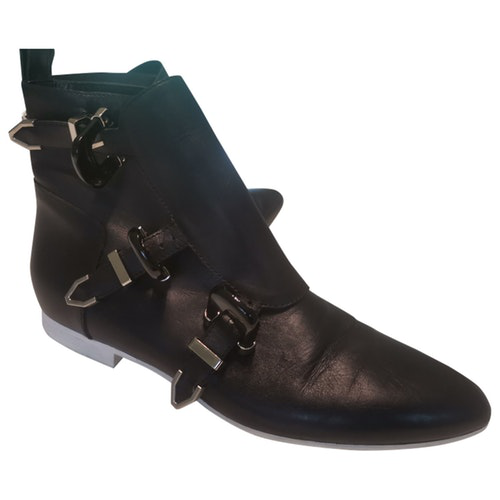 black ceinture leather ankle boots