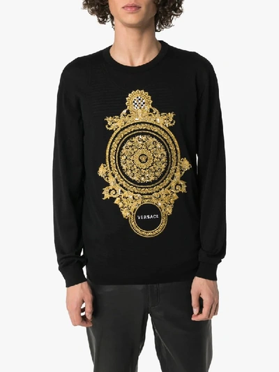 Shop Versace Besticktes Sweatshirt In Black