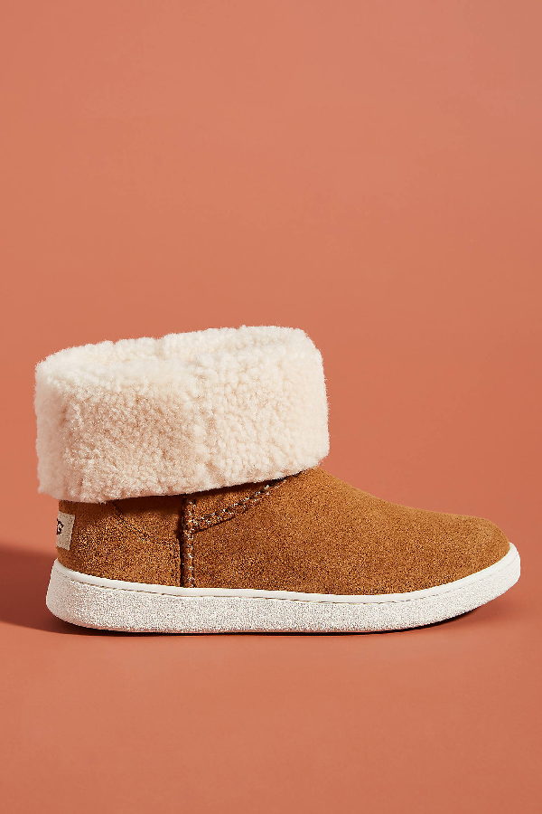 mika ugg