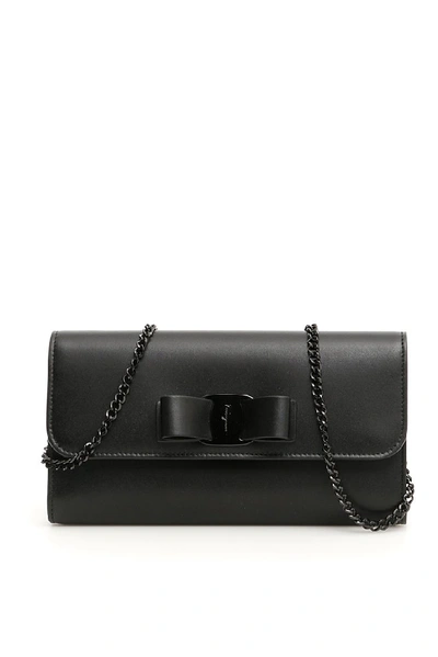 Shop Ferragamo Salvatore  Vara Bow Clutch Bag In Black