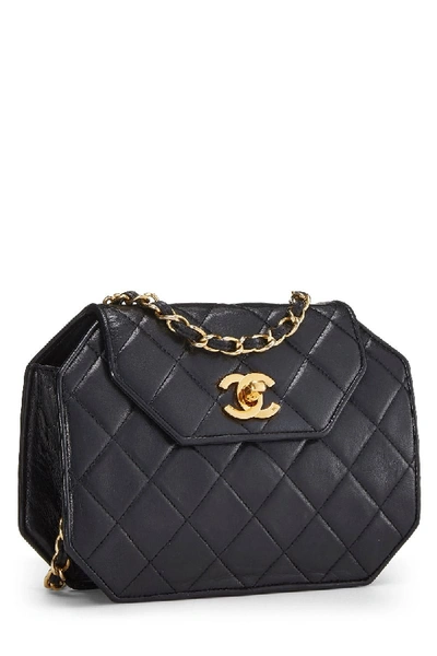 Pre-owned Chanel Black Quilted Lambskin Octagon Bag