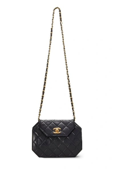 Pre-owned Chanel Black Quilted Lambskin Octagon Bag