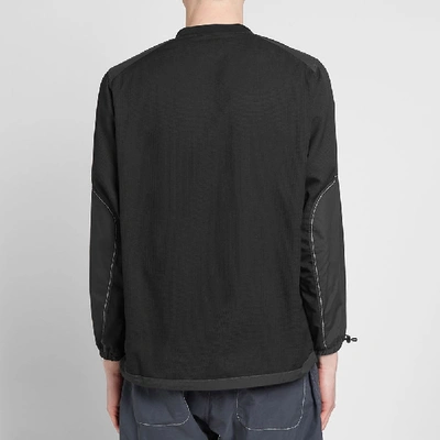 Shop And Wander Vent Pullover In Black