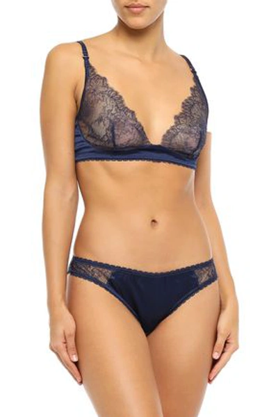 Shop Stella Mccartney Gigi Giggling Chantilly Lace And Stretch-silk Satin Soft-cup Triangle Bra In Navy