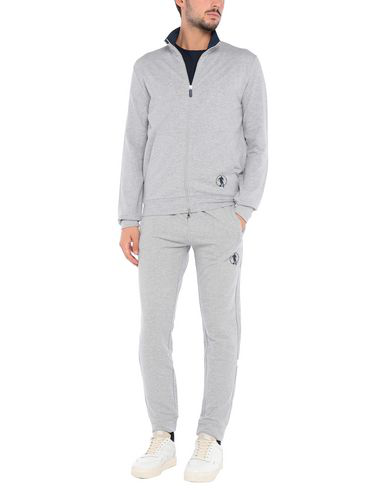 all grey sweatsuit