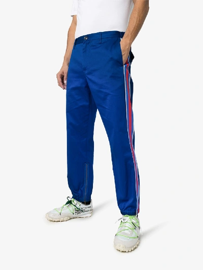 Shop Gucci Jogginghose Mit Streifen In Blau