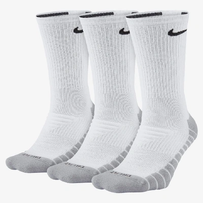 Shop Nike Unisex Everyday Max Cushioned Training Crew Socks (3 Pairs) In White
