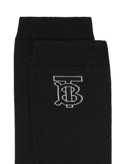 Shop Burberry Intarsien-socken Mit Monogramm In A1189 Black White