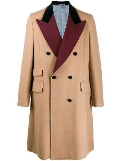 Shop Gucci Doppelreihiger Mantel In 棕色