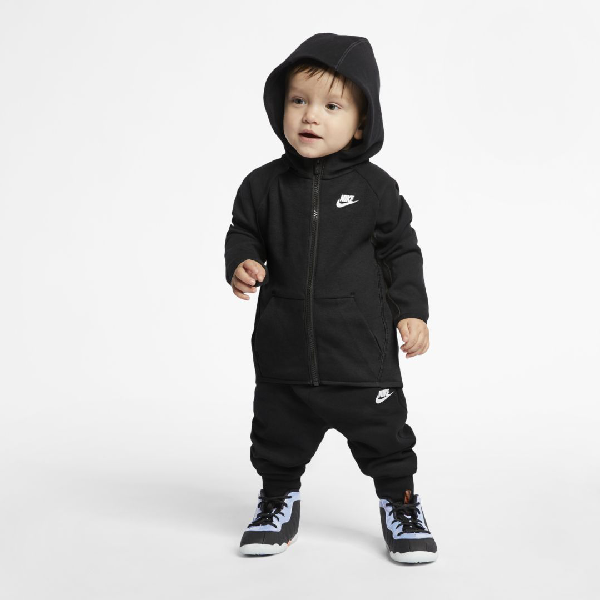 baby tech fleece nike