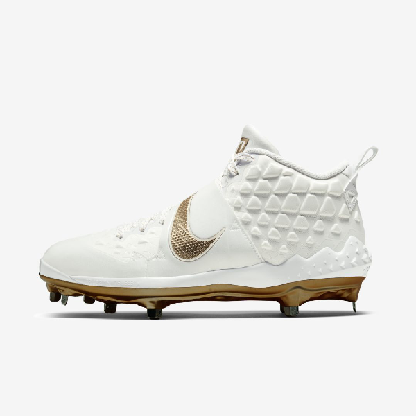 nike white and gold baseball cleats