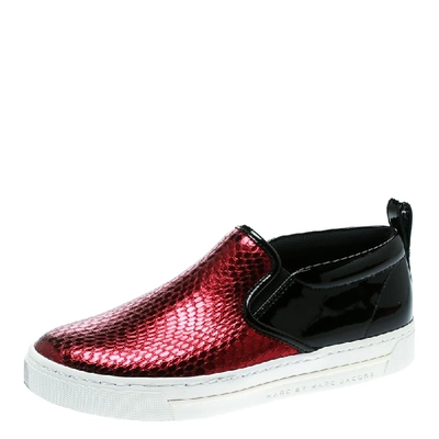 Pre-owned Marc By Marc Jacobs Metallic Red Snake Embossed Leather And Black Patent Leather Broome Slip On Sneakers Size 36