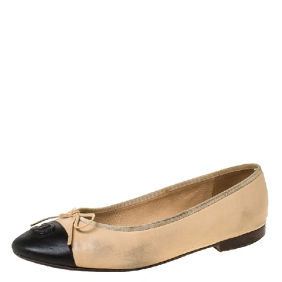 Pre-owned Chanel Black/beige Leather Bow Cc Cap Toe Ballet Flats