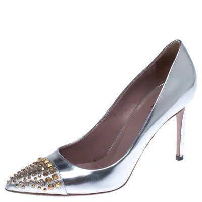 Pre-owned Gucci Metallic Silver Leather Studded Pointed Toe Pumps Size 39