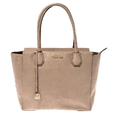 Pre-owned Michael Kors Beige Pebbled Leather Large Mercer Tote