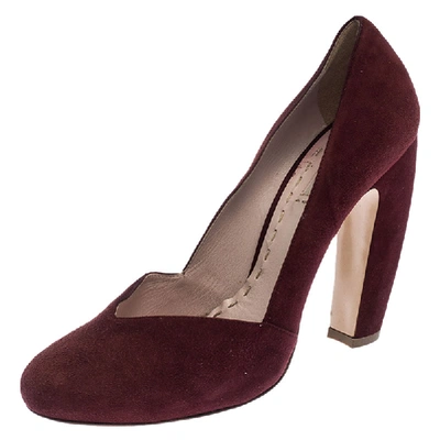 Pre-owned Miu Miu Maroon Suede Curved Heel Pumps Size 40 In Burgundy