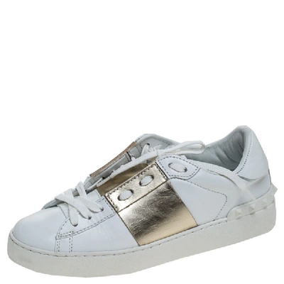 Pre-owned Valentino Garavani White And Gold Band Leather Open Low Top Sneakers Size 36