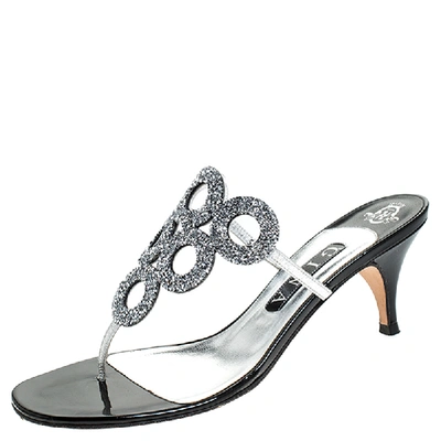 Pre-owned Gina Metallic Silver Crystal Embellished Leather Thong Sandals Size 39