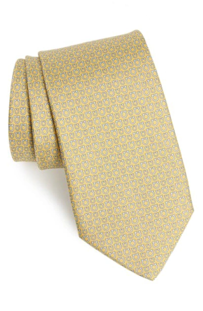 Shop Ferragamo Ivory Print Silk Tie In F.giallo