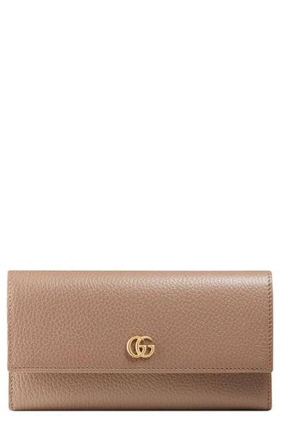 Shop Gucci Petite Leather Continental Wallet In Porcelain Rose