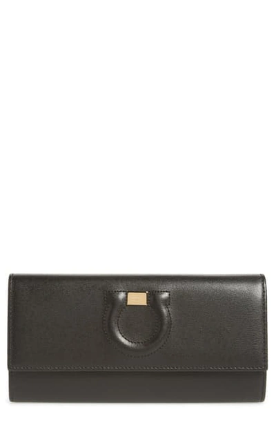 Shop Ferragamo Gancio Continental Wallet In Nero/ Lipstick