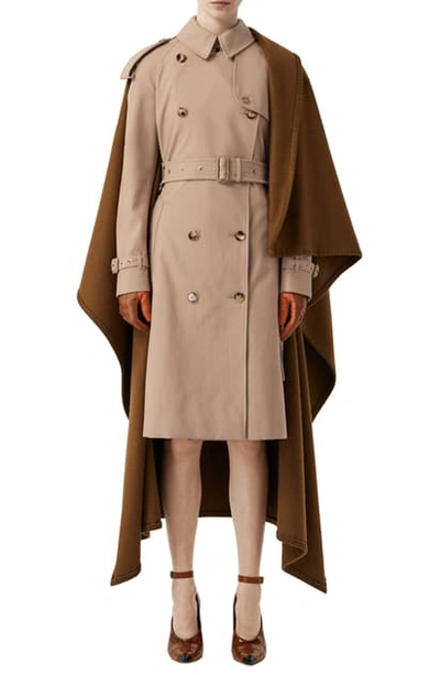 Shop Burberry Trench Coat With Attached Cashmere Blanket In Camel