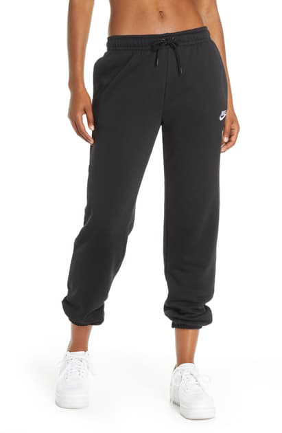 nike essential fleece pants