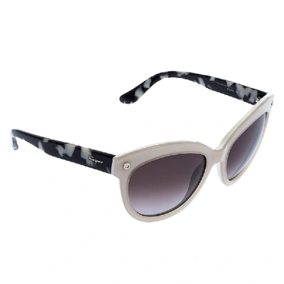 Pre-owned Ferragamo Off White/black Sf675s Cat Eye Sunglasses