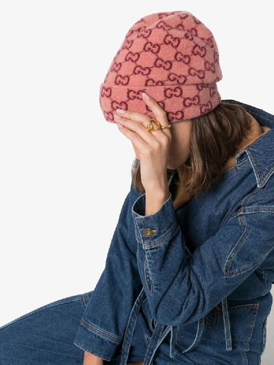 Shop Gucci Beanie Mit Gg-muster In Pink