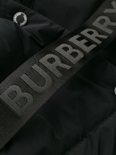 Shop Burberry Gesteppter Daunenmantel In Black