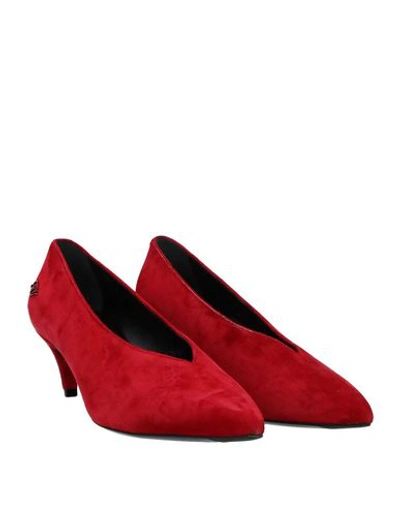 Shop Roger Vivier Woman Pumps Red Size 7.5 Soft Leather