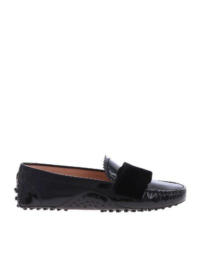 Shop Tod's Black Loafers With Velvet Bow