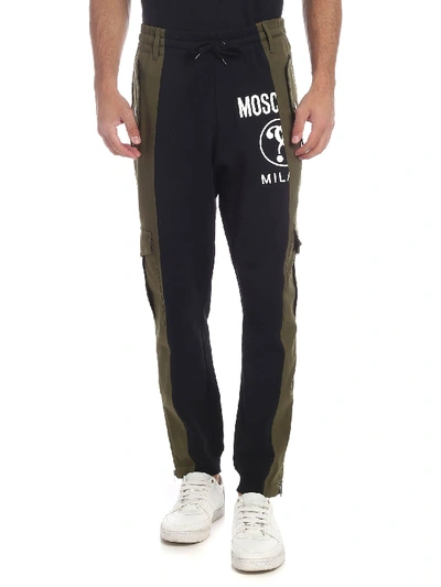 Shop Moschino Double Question Mark Cargo Pants In Green
