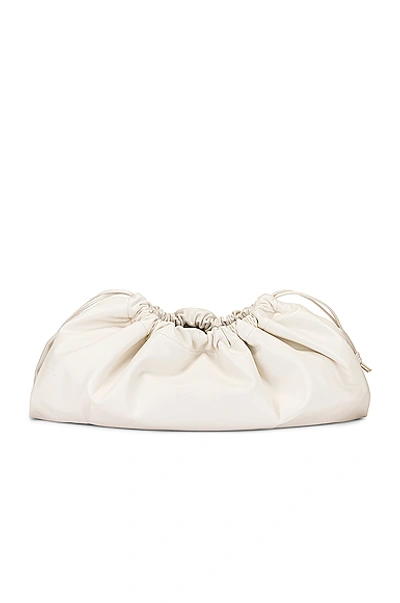 Shop Studio Amelia 1.3 Maxi Drawstring Bag In White Nappa Leather
