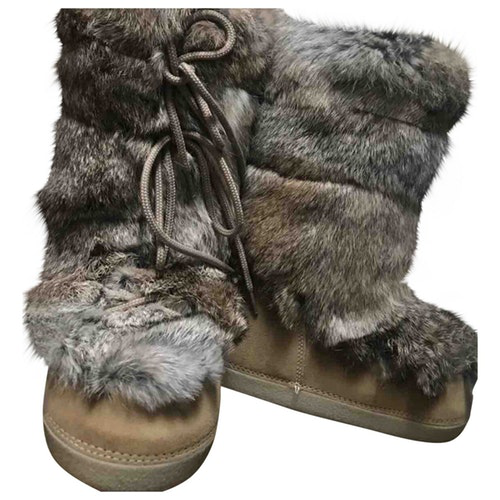 fendi fur boots