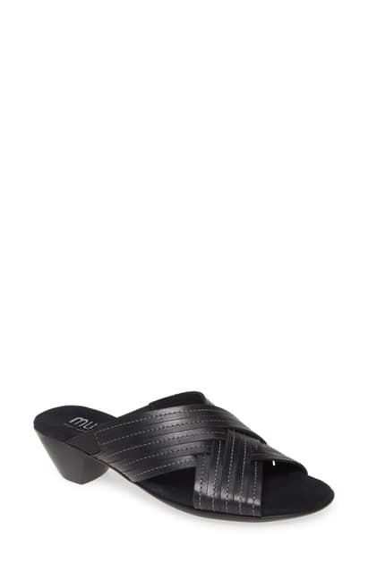 munro sandals 2019