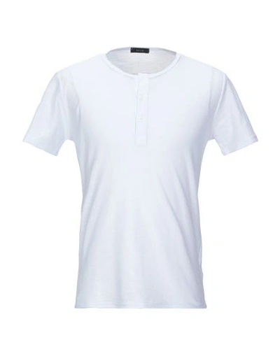 Shop Kaos Man T-shirt White Size M Cotton
