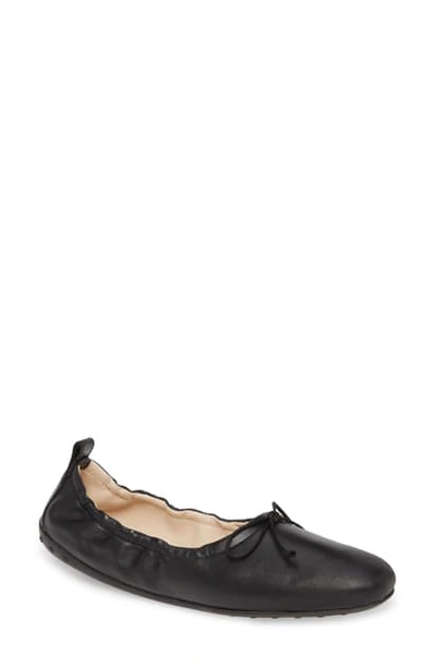 Shop Tod's Scrunch Ballet Flat In Black