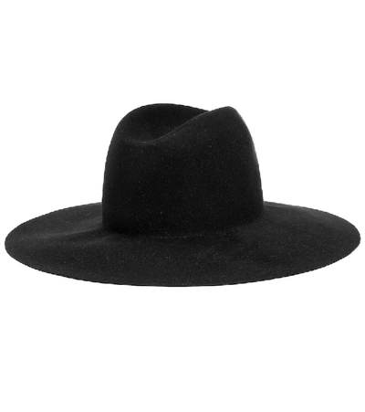 Shop Valentino Garavani Vlogo Felt Hat In Black