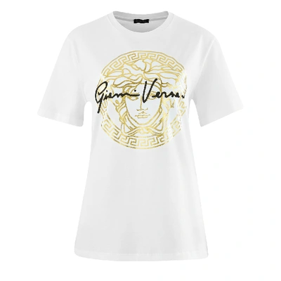 Shop Versace T-shirt With Logo In Bianco Oro Nero