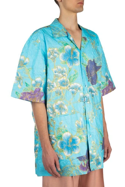 Shop Gucci Oversized Floral Paper Effect Shirt In Blue